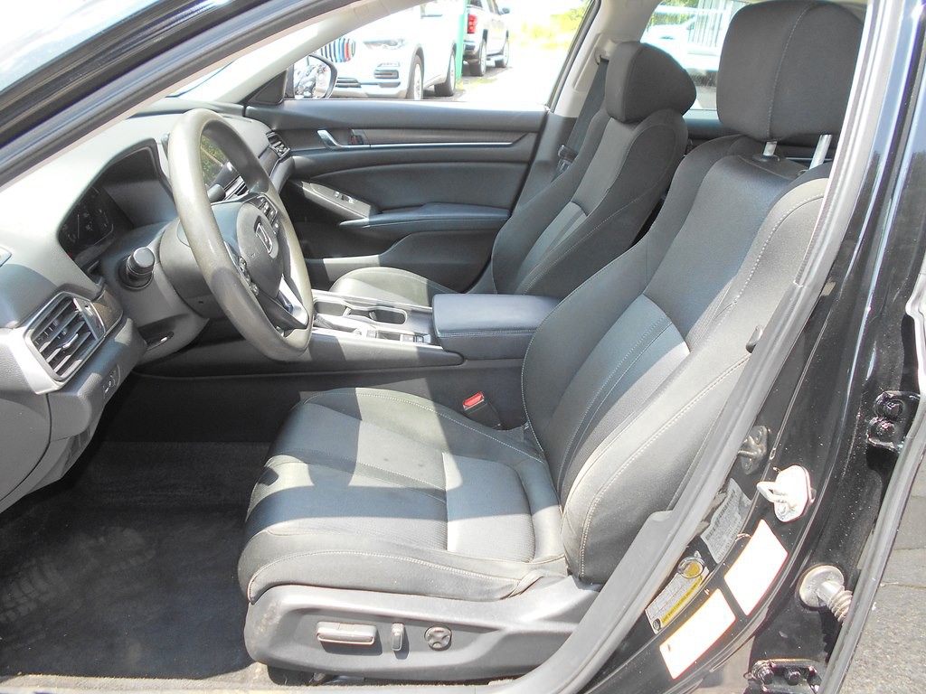 2018 Honda Accord Image 9