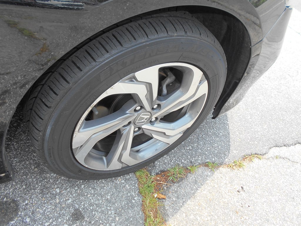 2018 Honda Accord Image 16