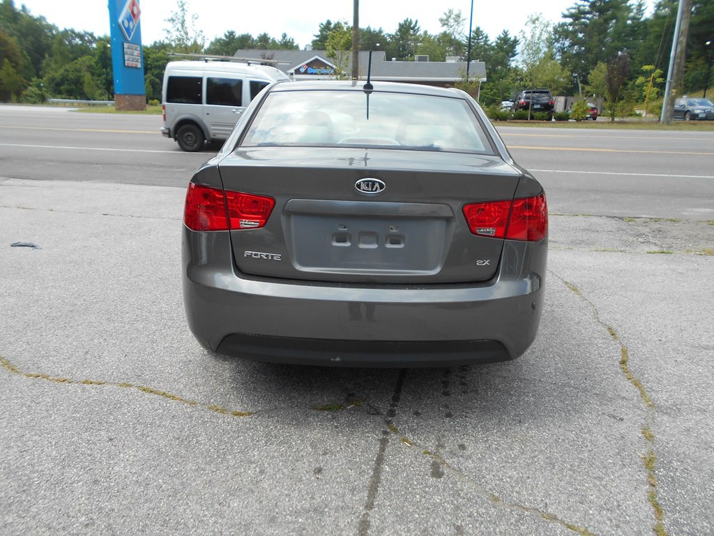 2013 Kia Forte Image 4