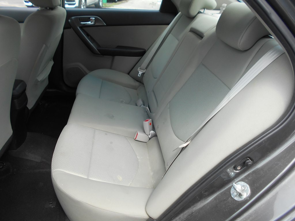 2013 Kia Forte Image 10