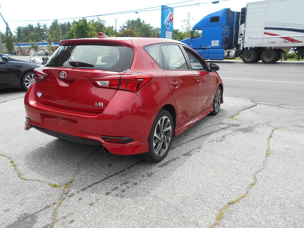 2018 Toyota Corolla Image 25