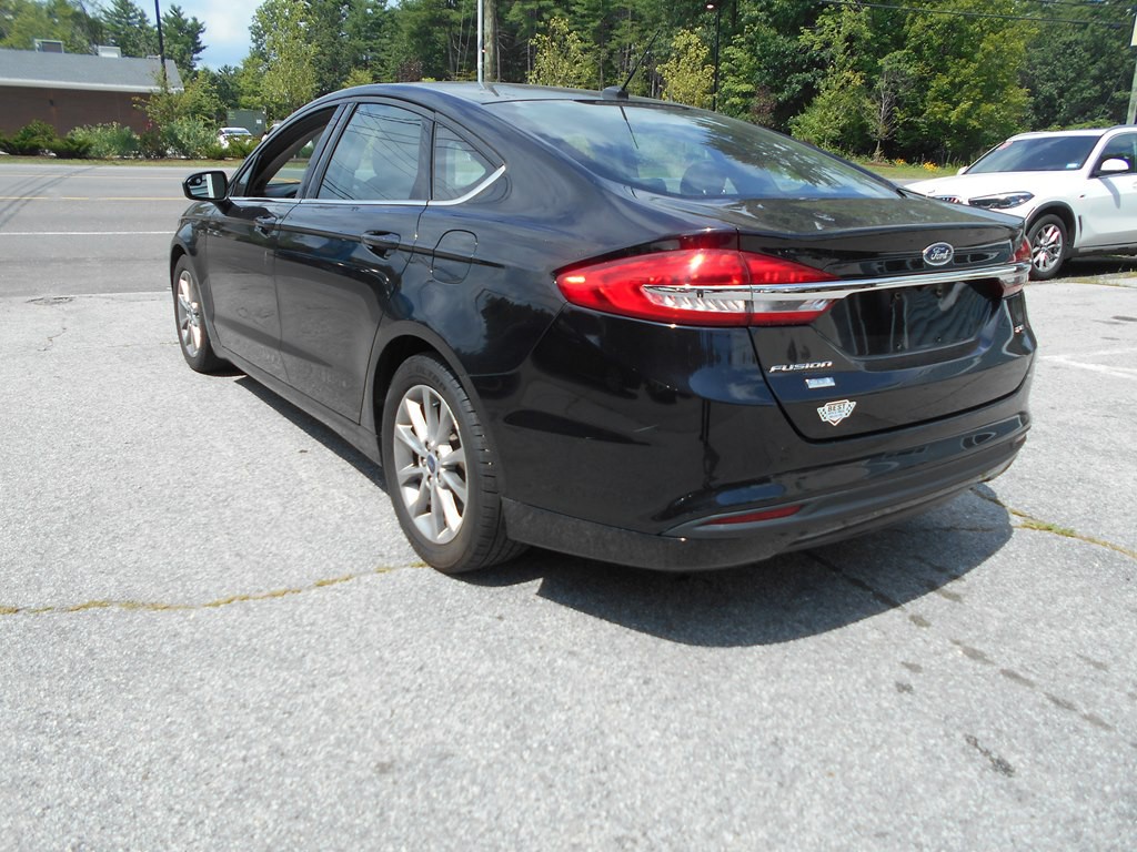 2017 Ford Fusion Image 3