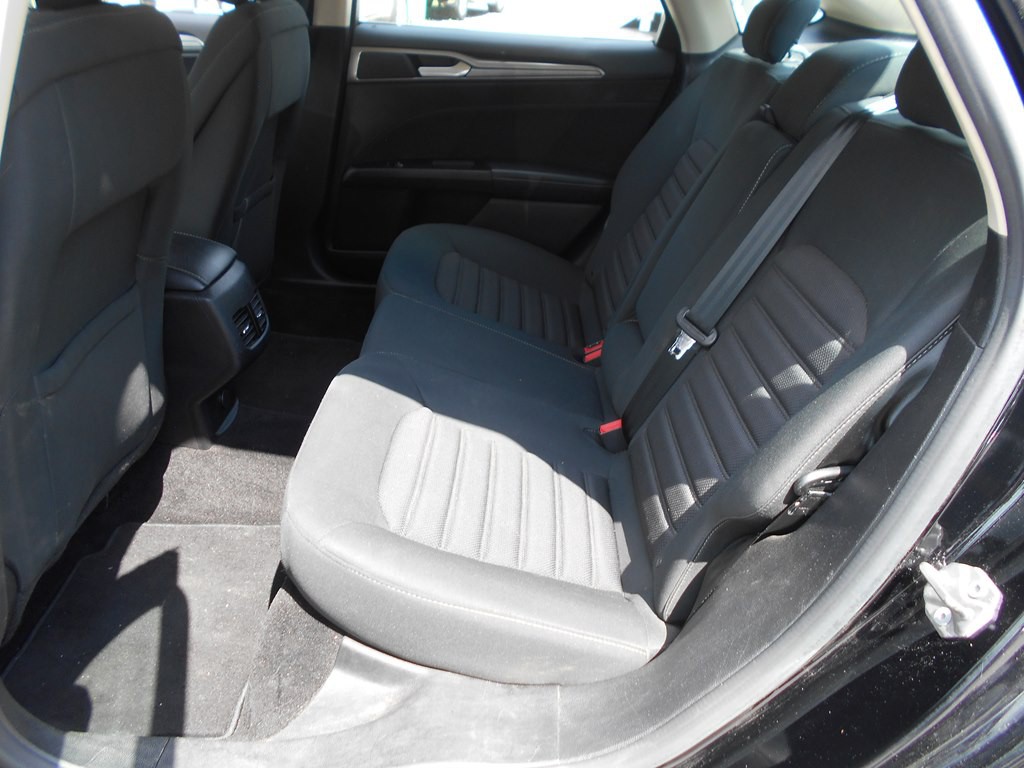 2017 Ford Fusion Image 10