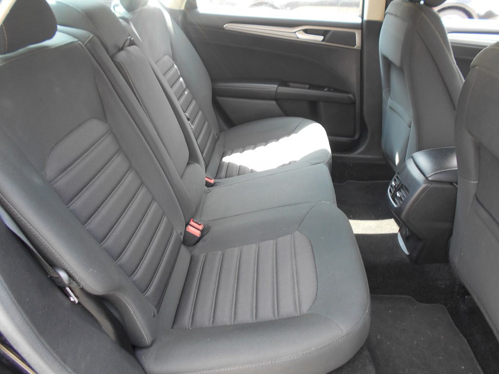 2017 Ford Fusion Image 14