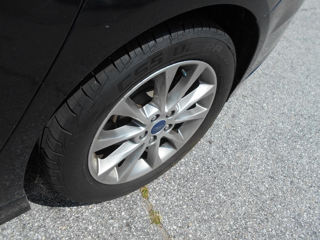 2017 Ford Fusion Image 18