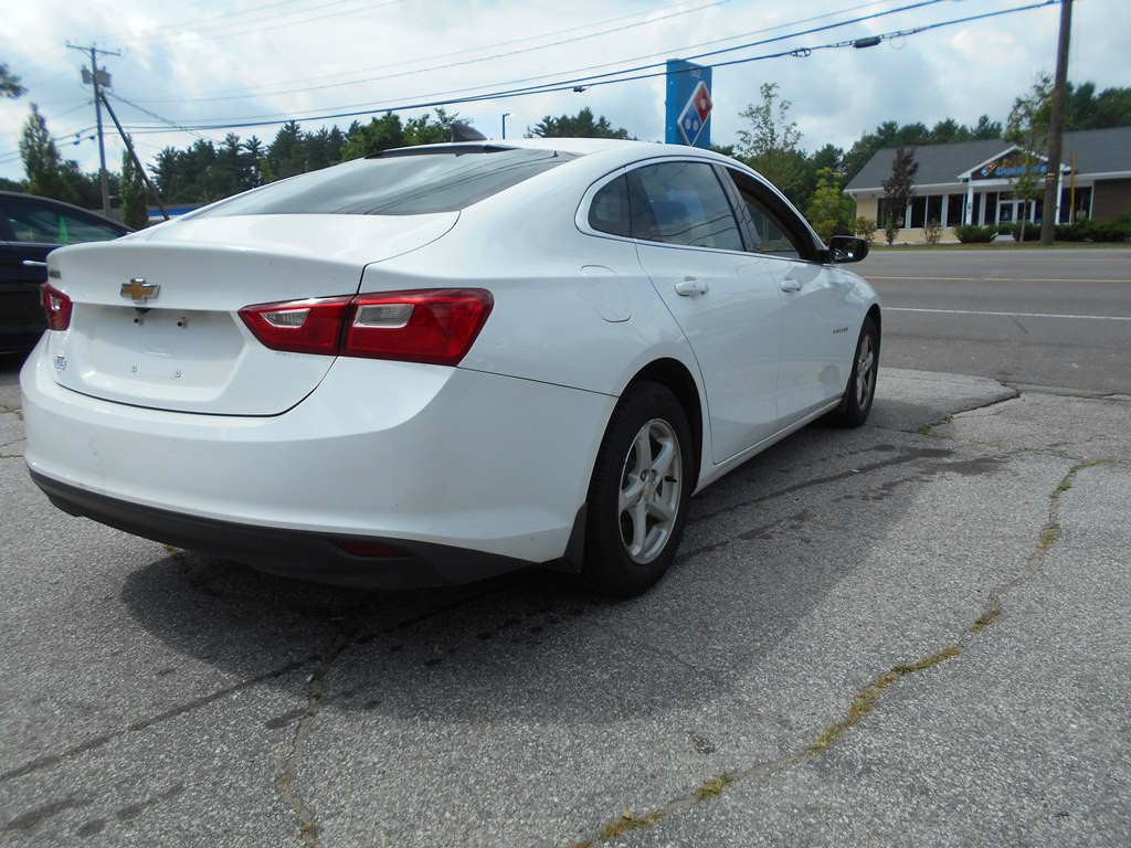 2018 Chevrolet Malibu Image 5