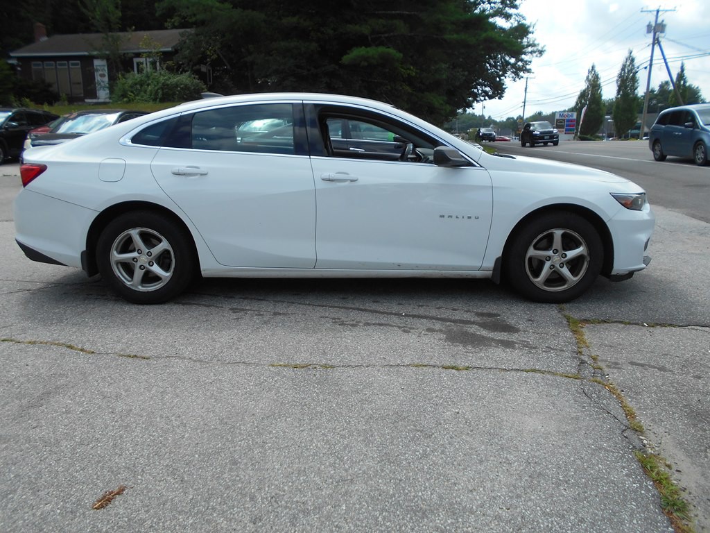2018 Chevrolet Malibu Image 6