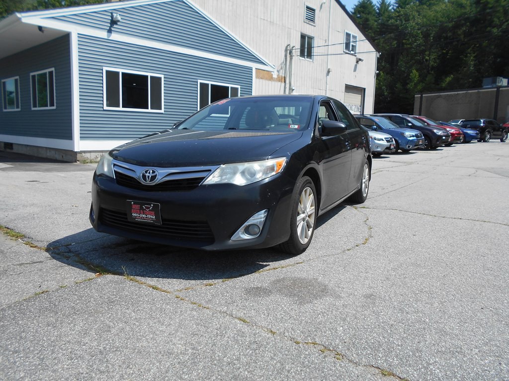 2014 Toyota Camry Image 1