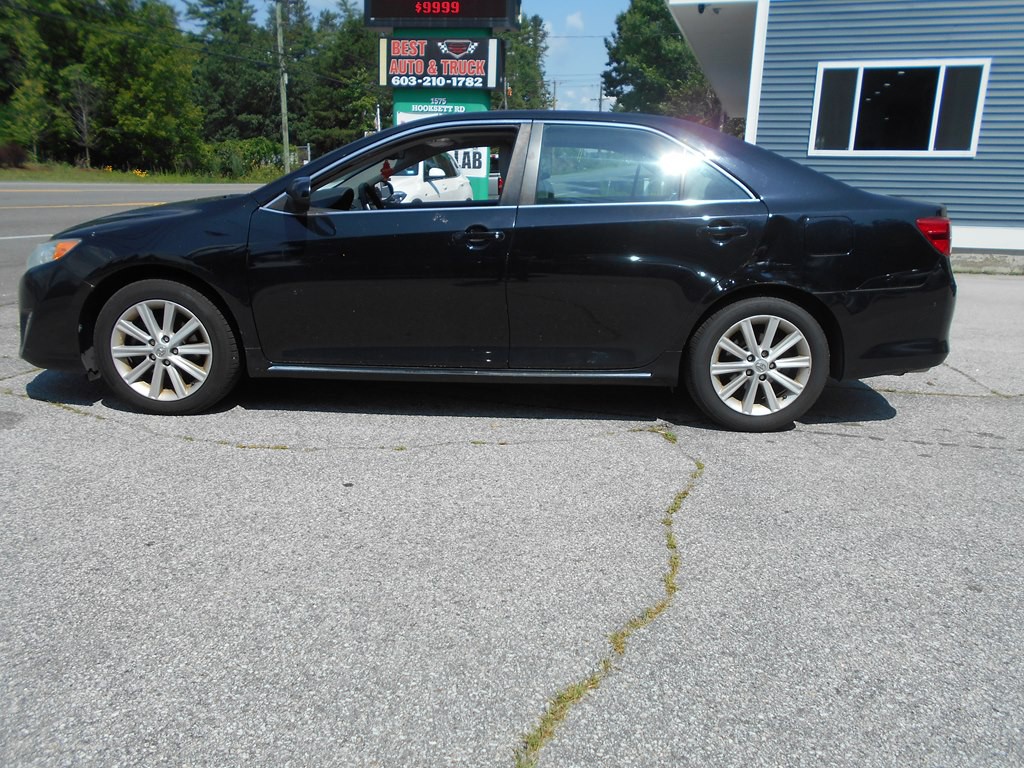 2014 Toyota Camry Image 2
