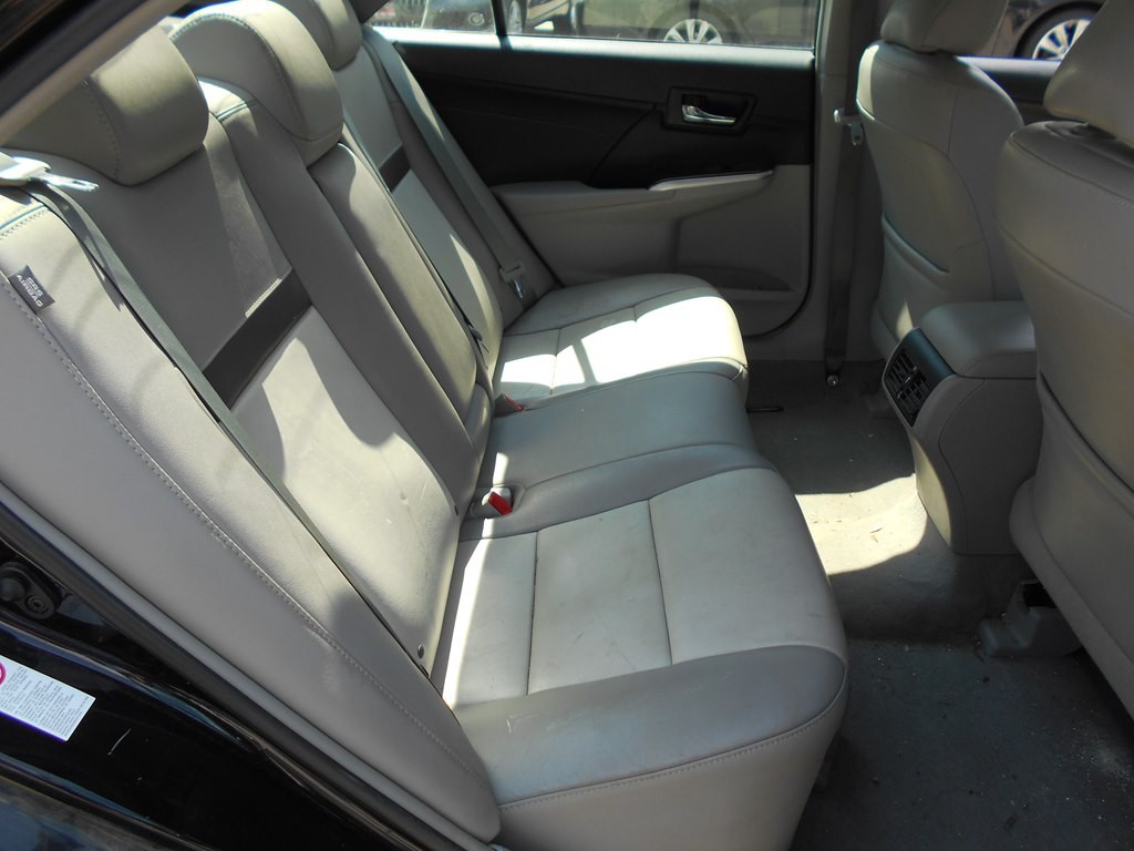2014 Toyota Camry Image 15