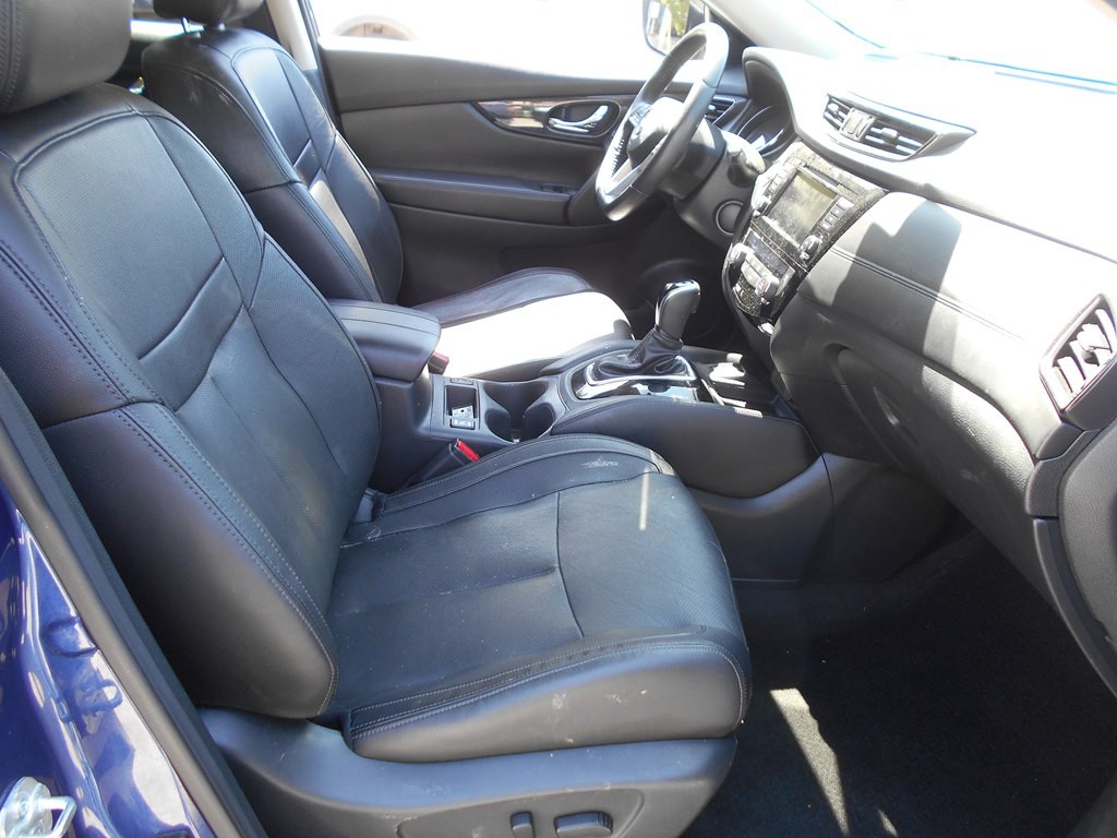 2020 Nissan Rogue Image 13