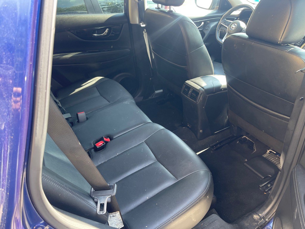 2020 Nissan Rogue Image 17