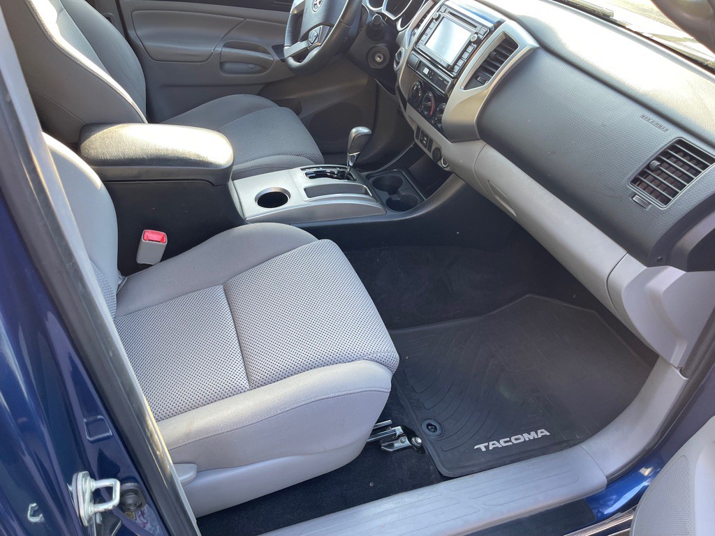 2014 Toyota Tacoma Image 9