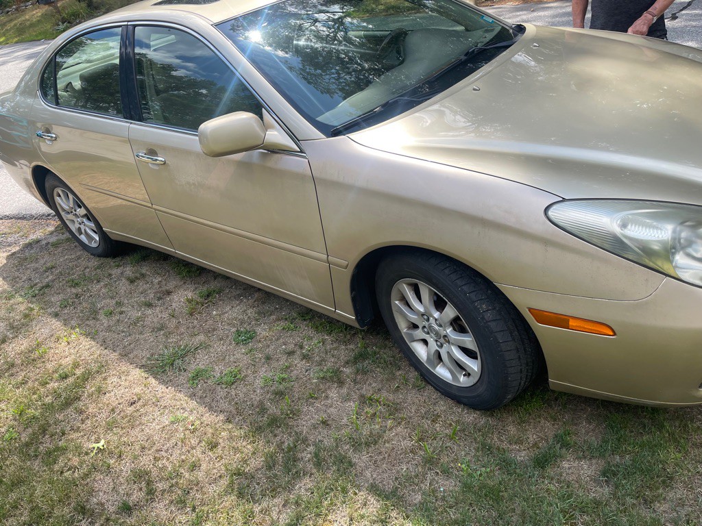 2002 Lexus ES Image 1