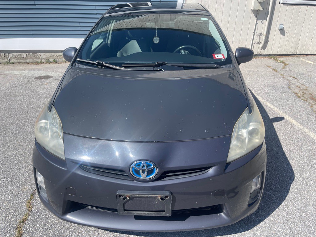 2010 Toyota Prius Image 2