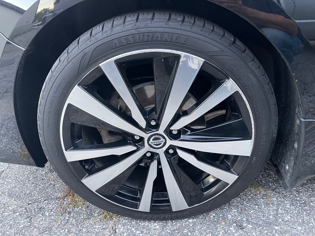 2019 Nissan Altima Image 15