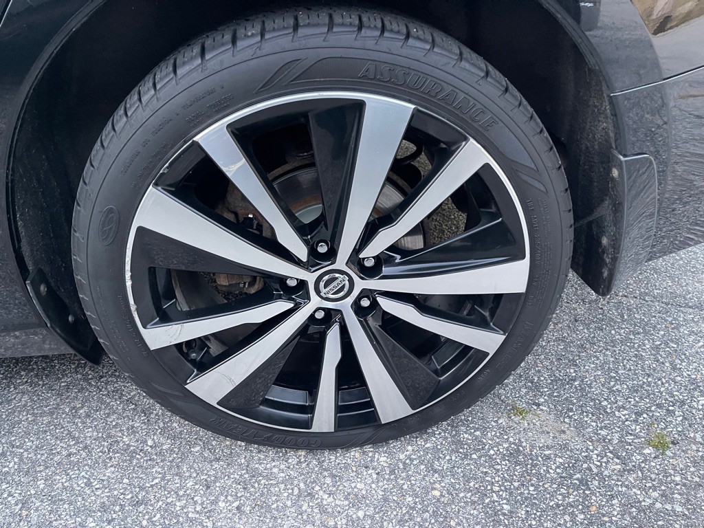 2019 Nissan Altima Image 16