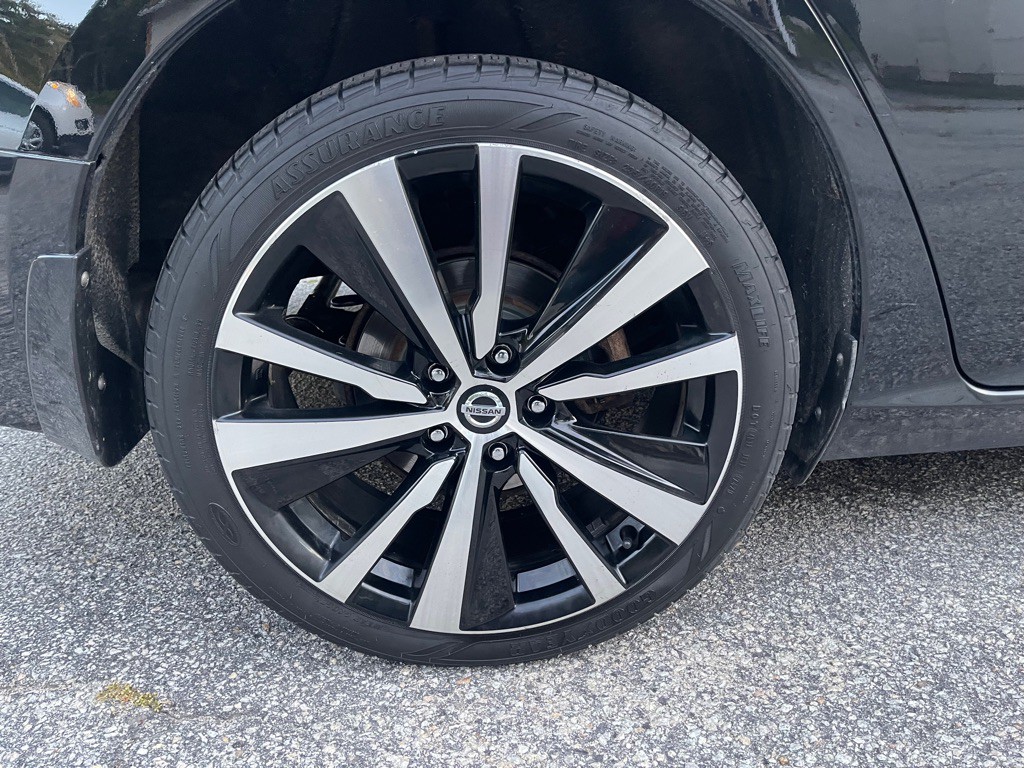2019 Nissan Altima Image 17