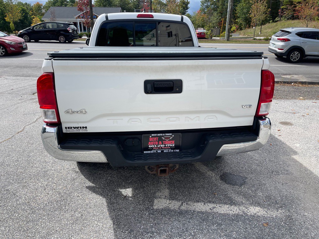 2016 Toyota Tacoma Image 4