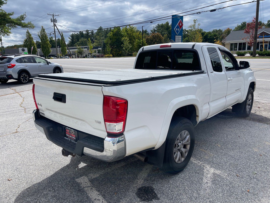2016 Toyota Tacoma Image 5