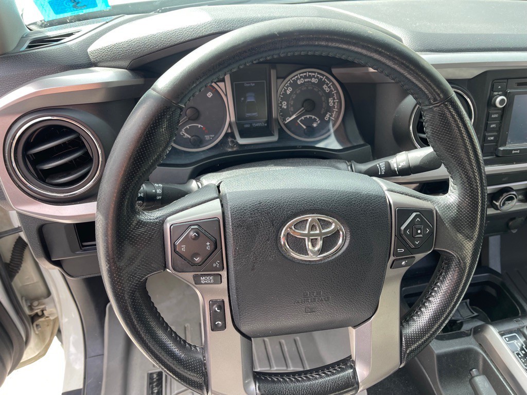 2016 Toyota Tacoma Image 9