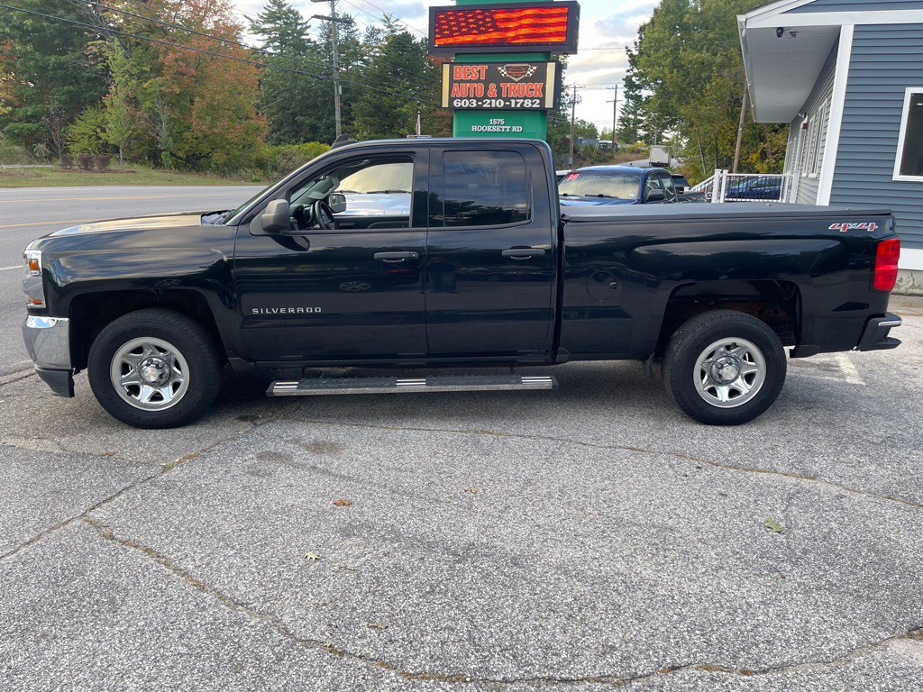 2017 Chevrolet Silverado 1500 Image 2
