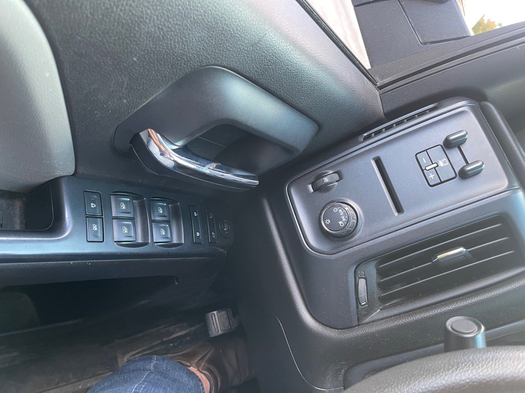 2017 Chevrolet Silverado 1500 Image 9