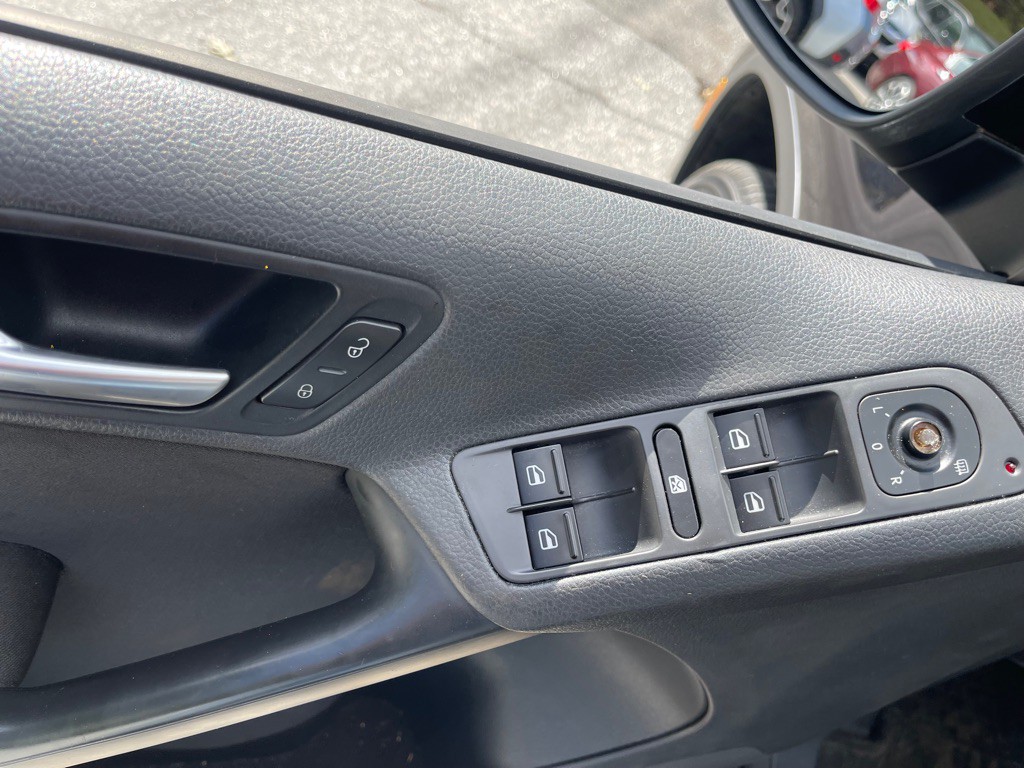 2014 Volkswagen Tiguan Image 9