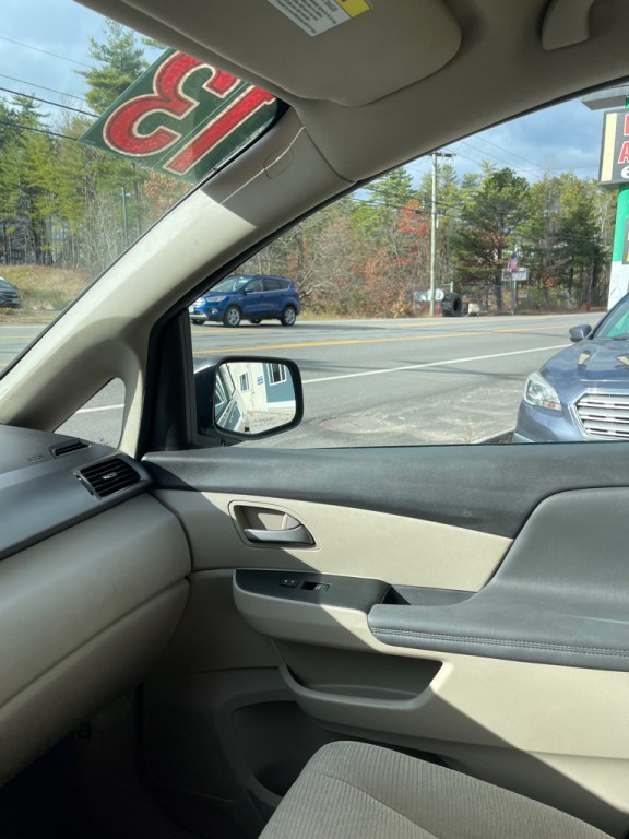 2013 Honda Odyssey Image 13