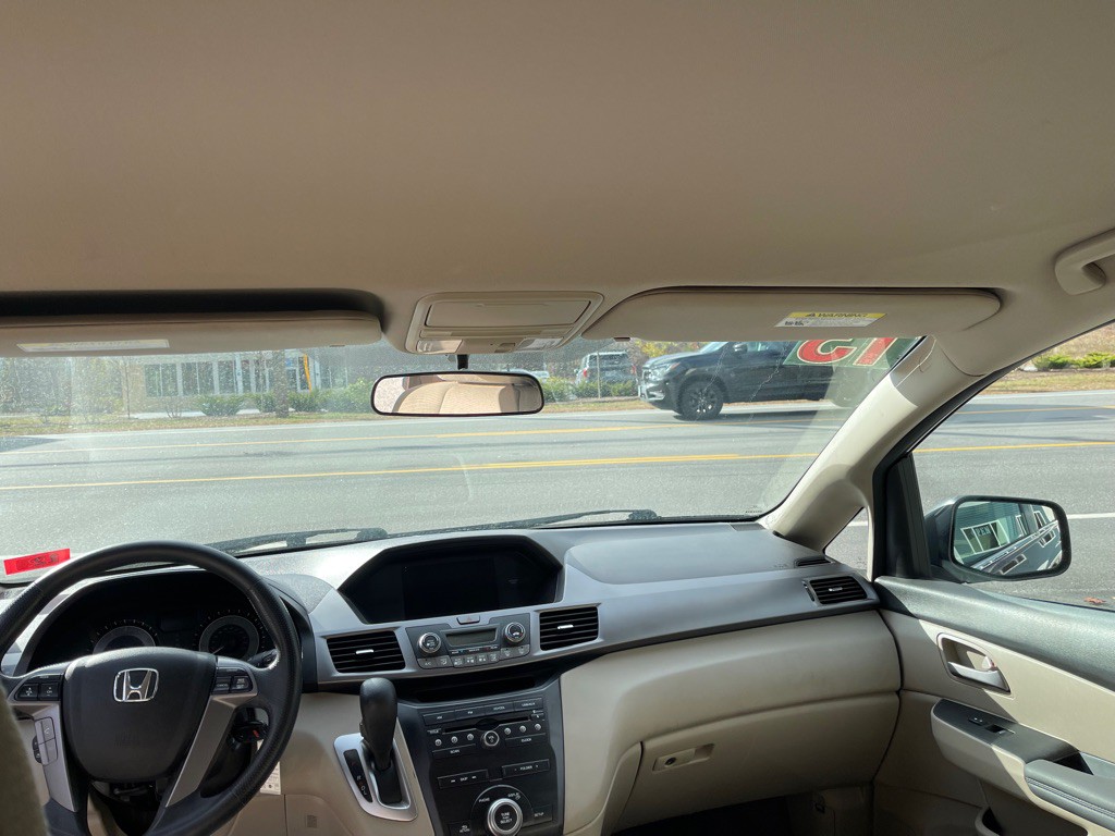 2013 Honda Odyssey Image 16