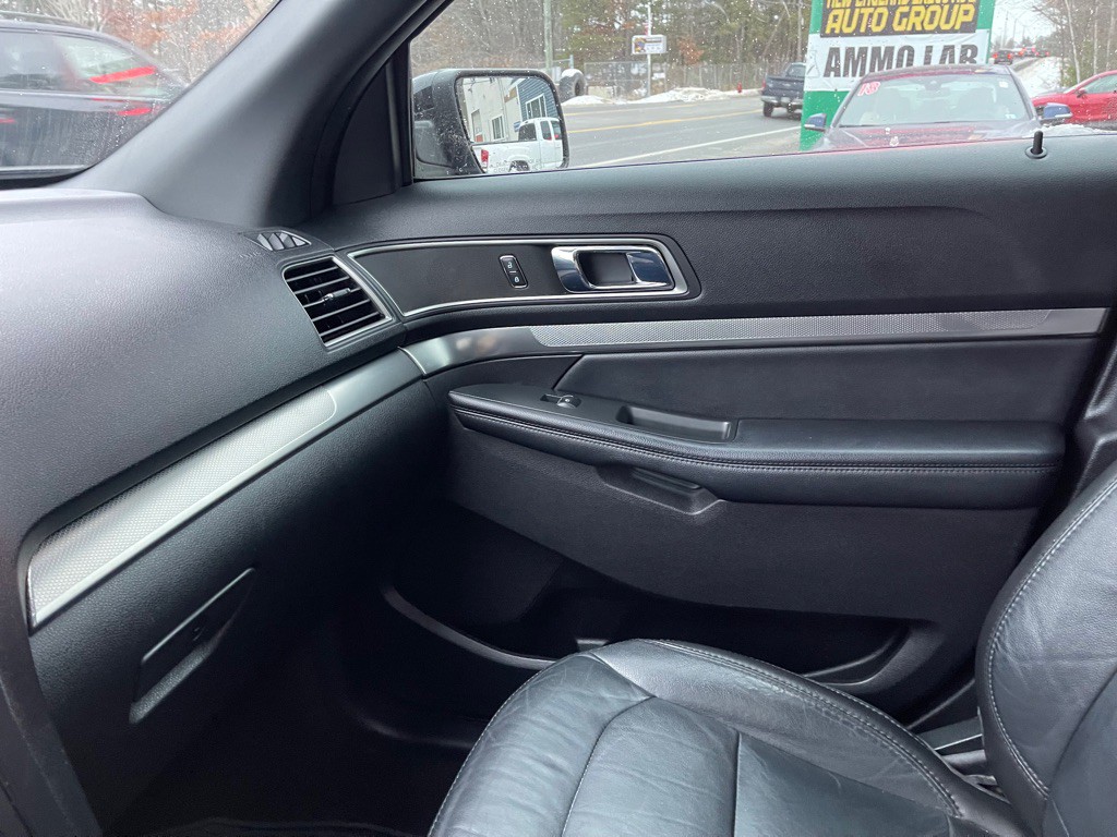 2018 Ford Explorer Image 15