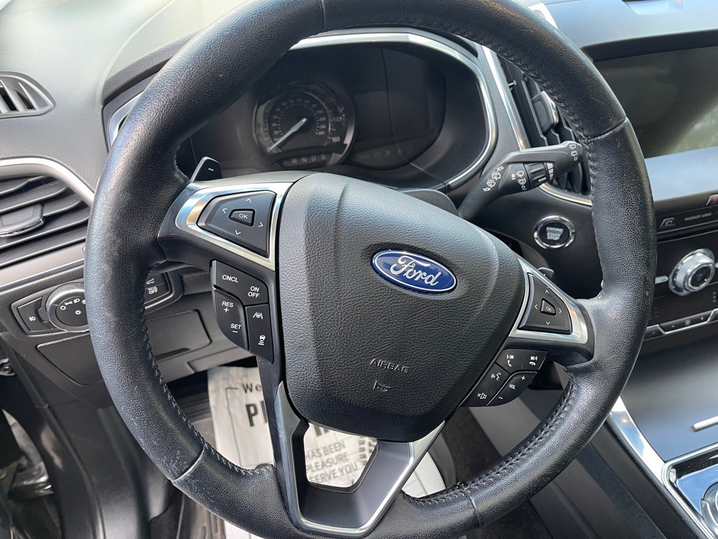 2019 Ford Edge Image 11