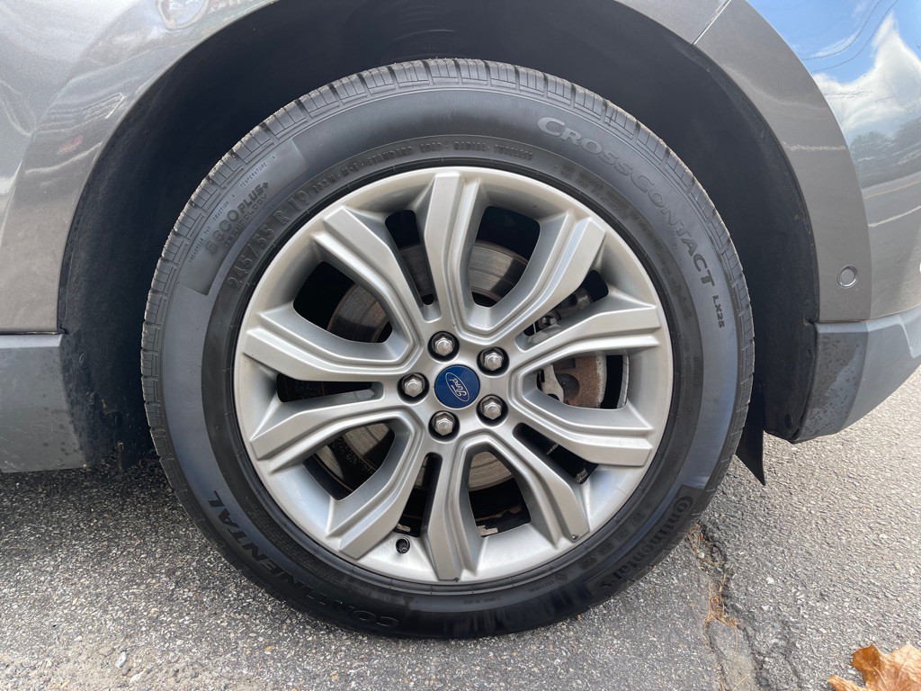 2019 Ford Edge Image 23