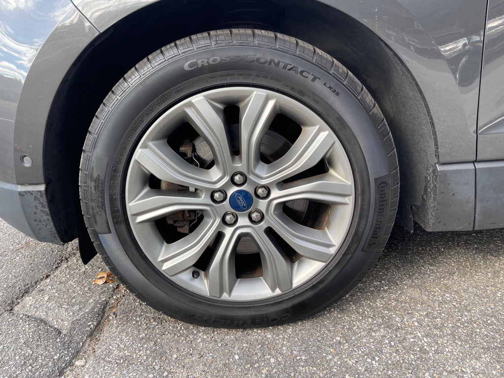 2019 Ford Edge Image 26