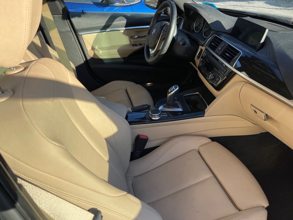 2018 BMW 3 Series Image 4