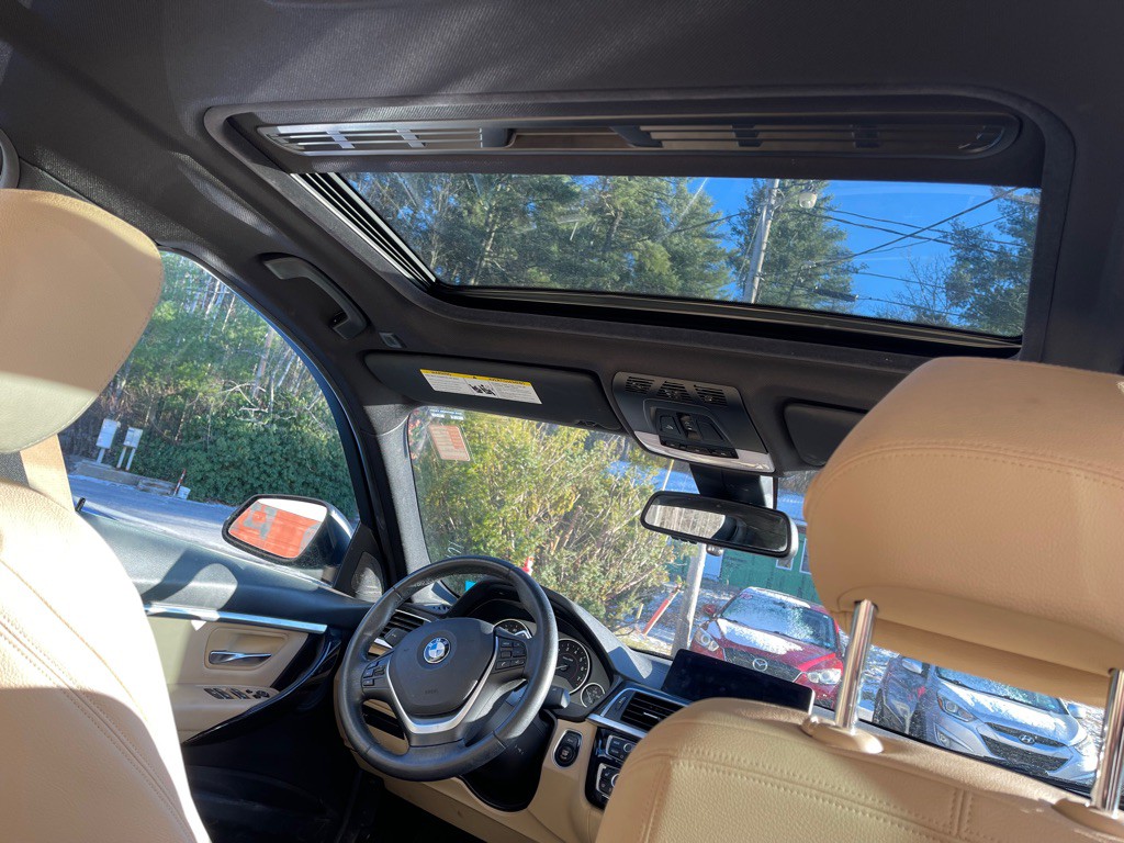 2018 BMW 3 Series Image 6