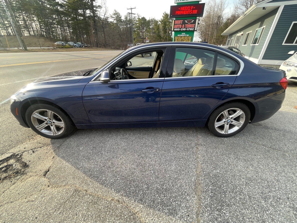 2018 BMW 3 Series Image 2