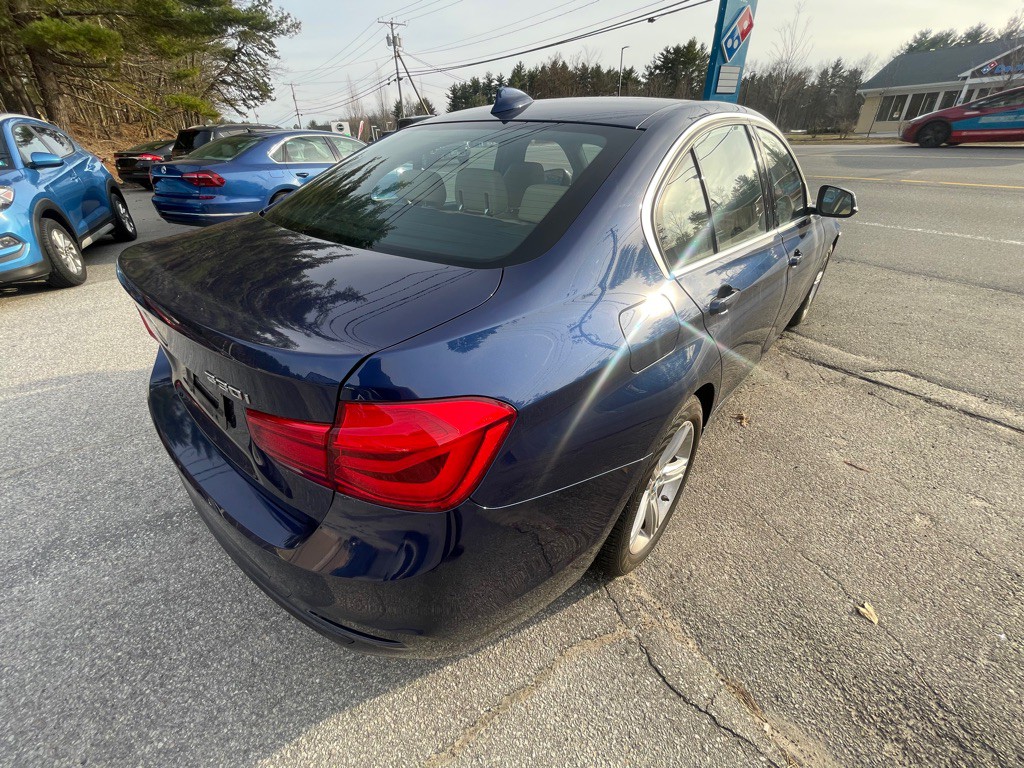 2018 BMW 3 Series Image 5