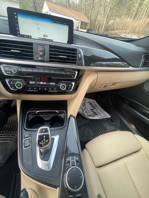 2018 BMW 3 Series Image 14