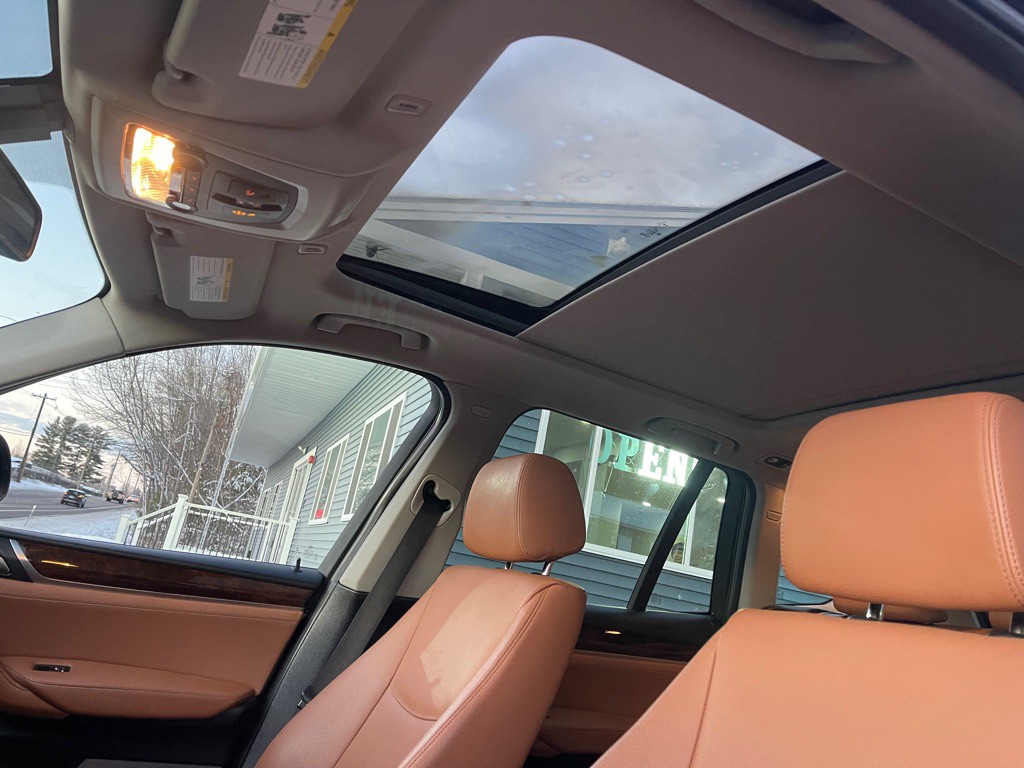 2017 BMW X3 Image 12