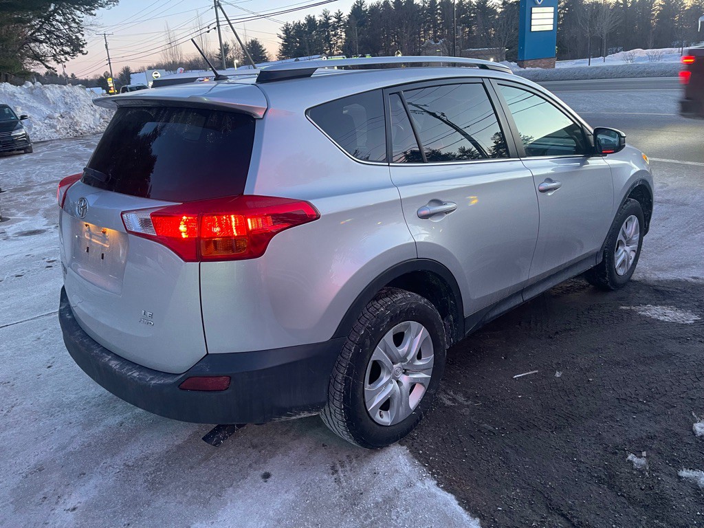 2015 Toyota Rav4 Image 5