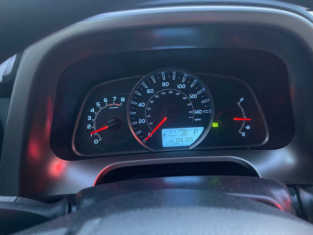 2015 Toyota Rav4 Image 13