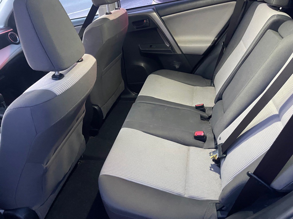 2015 Toyota Rav4 Image 15