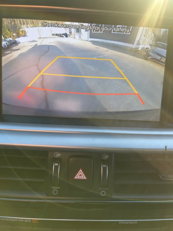 2019 Kia Optima Image 16