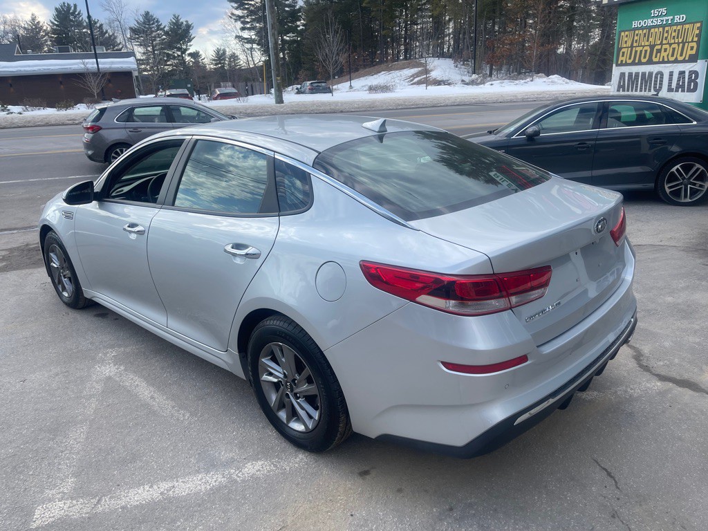 2019 Kia Optima Image 3