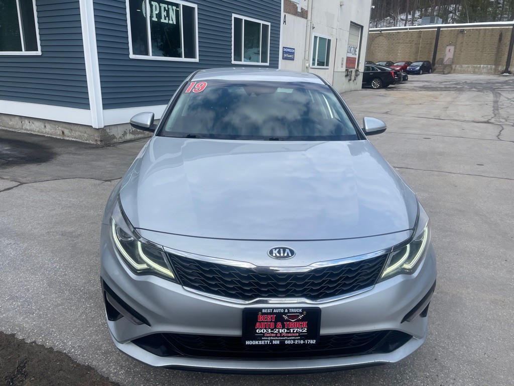 2019 Kia Optima Image 8