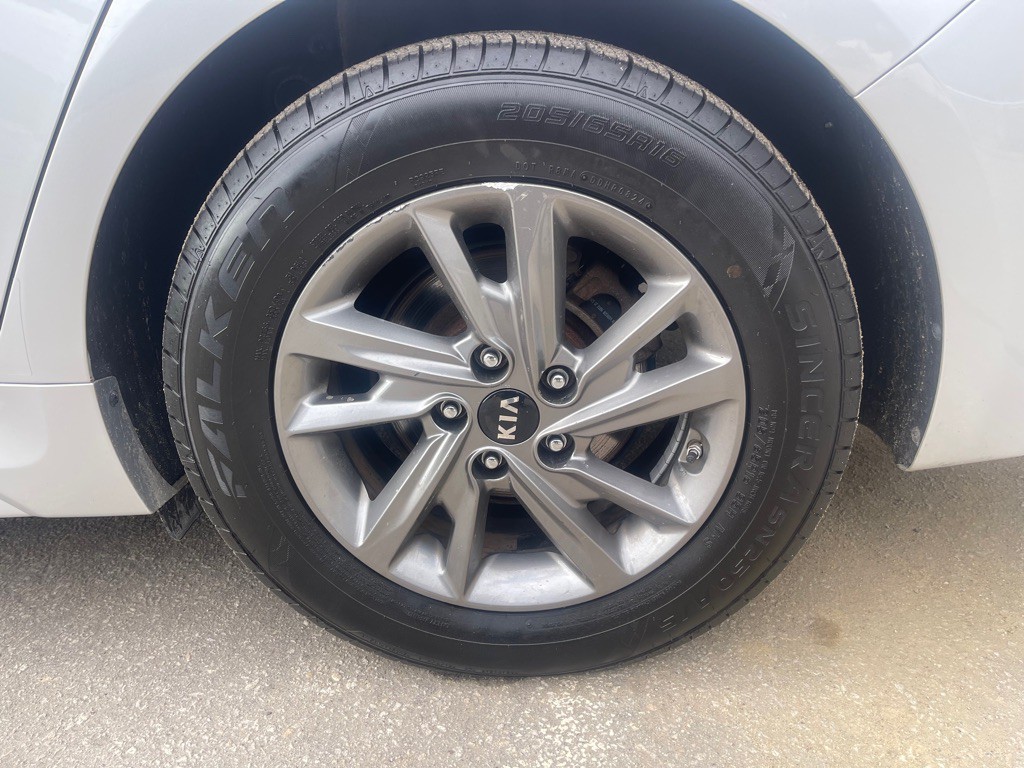 2019 Kia Optima Image 20