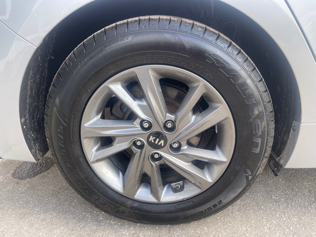 2019 Kia Optima Image 21