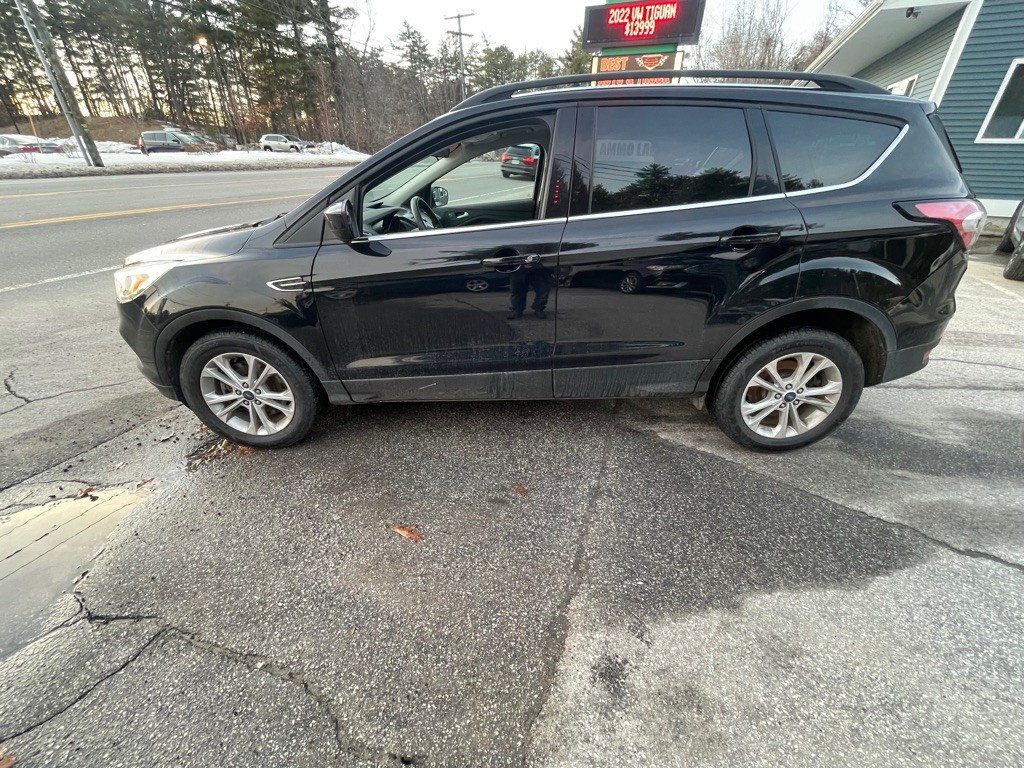 2018 Ford Escape Image 2