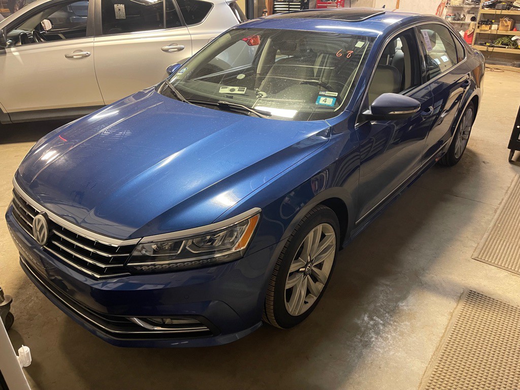 2017 Volkswagen Passat Image 3